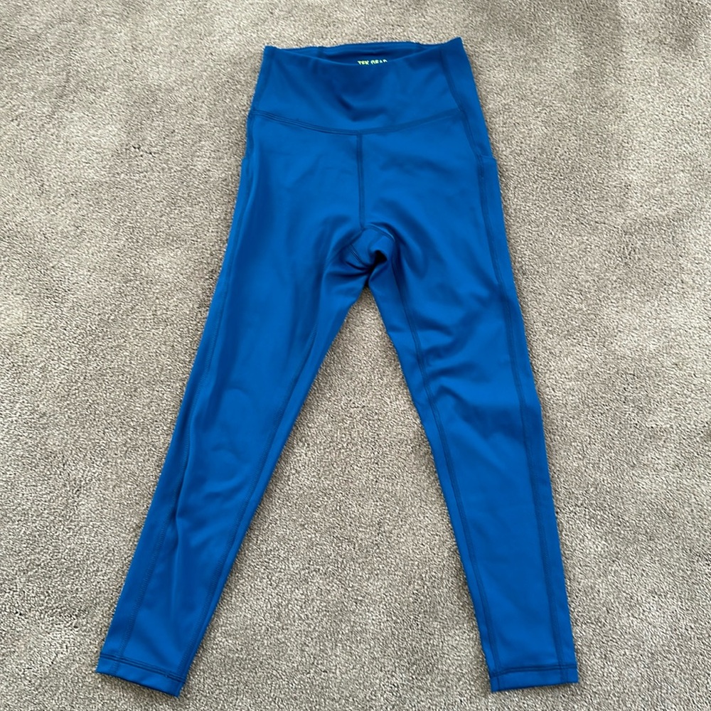 Tek Gear Ultrastretch High Waisted 7/8 Leggings with Side Pockets